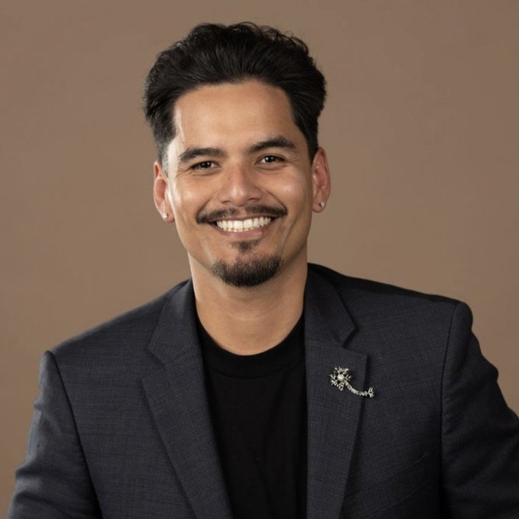 Ernesto Osuna - Broker and Founder