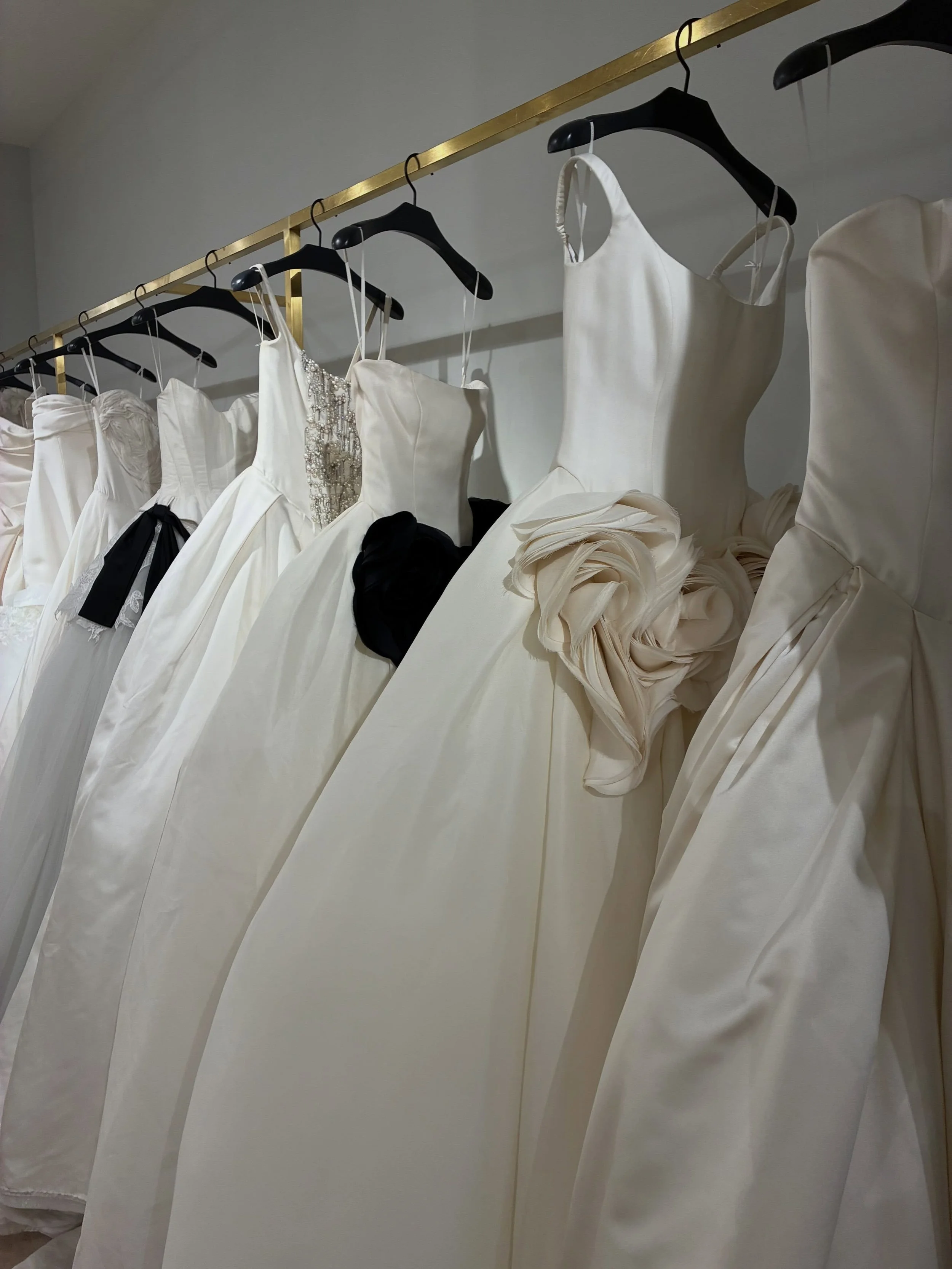 And just like that, it&rsquo;s our final weekend of VWxMIA here at Mark&rsquo;s.

This Saturday, July 25th, is the last day of our three week experiential shopping event. Book your appointment, find your @verawanggang gown and leave with a memorable 
