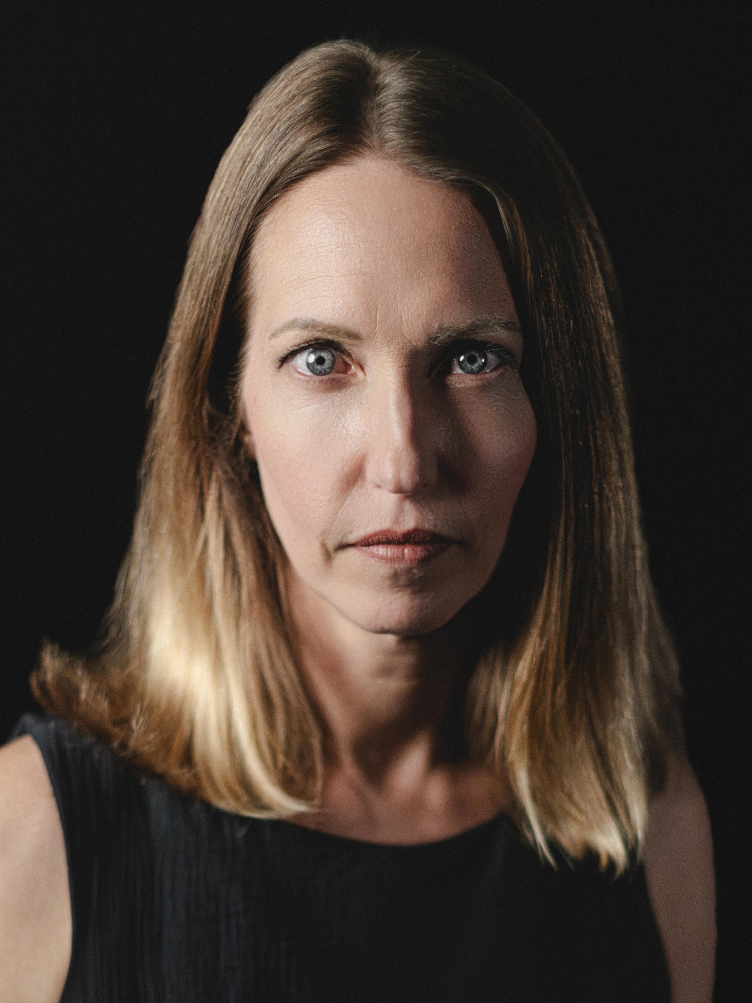 Kate McManus - PILLOWMAN.png