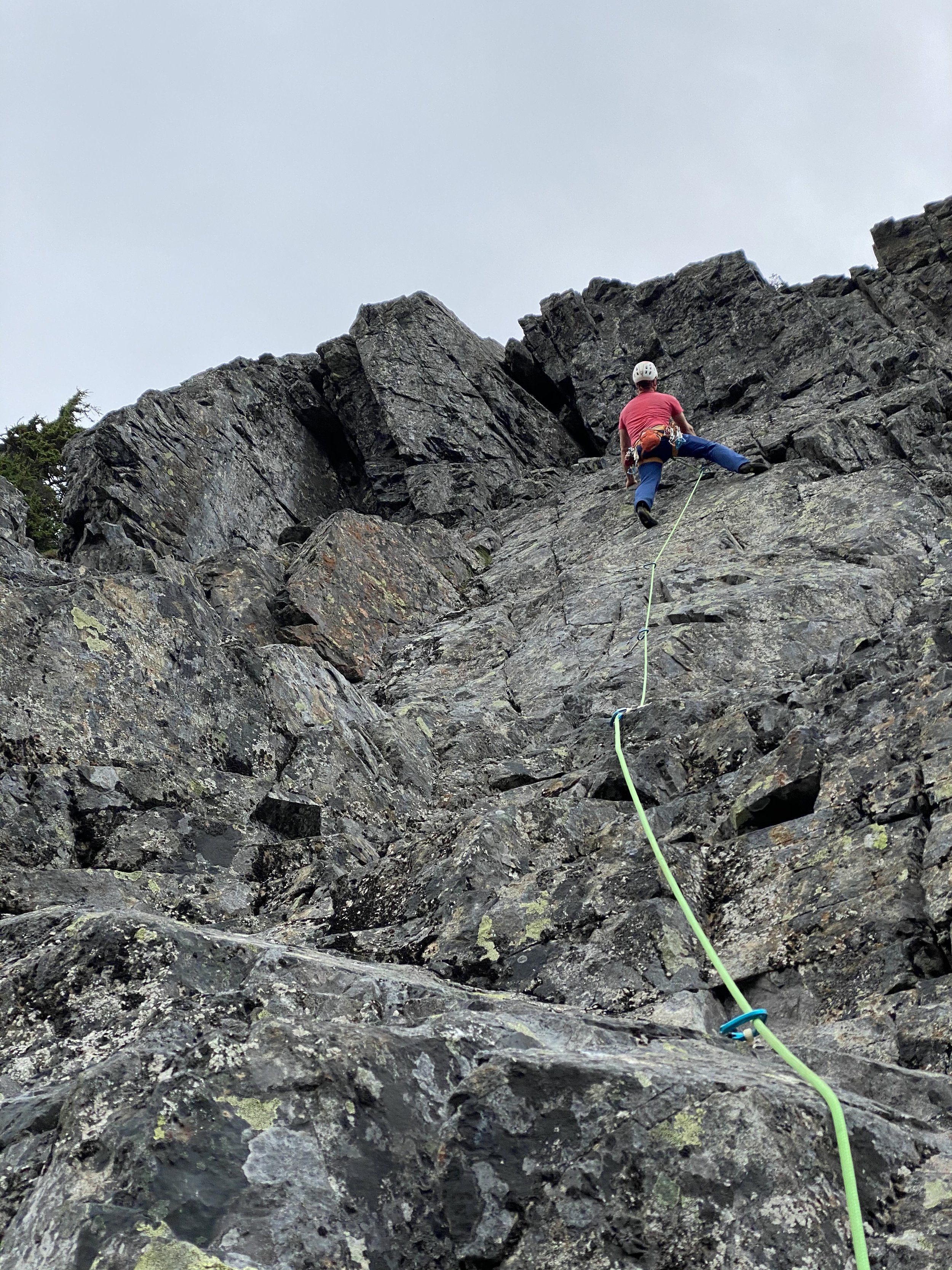 Ian Nicholson Climbing the Tooth Fairy, The Tooth, near Snoqualmie Pass