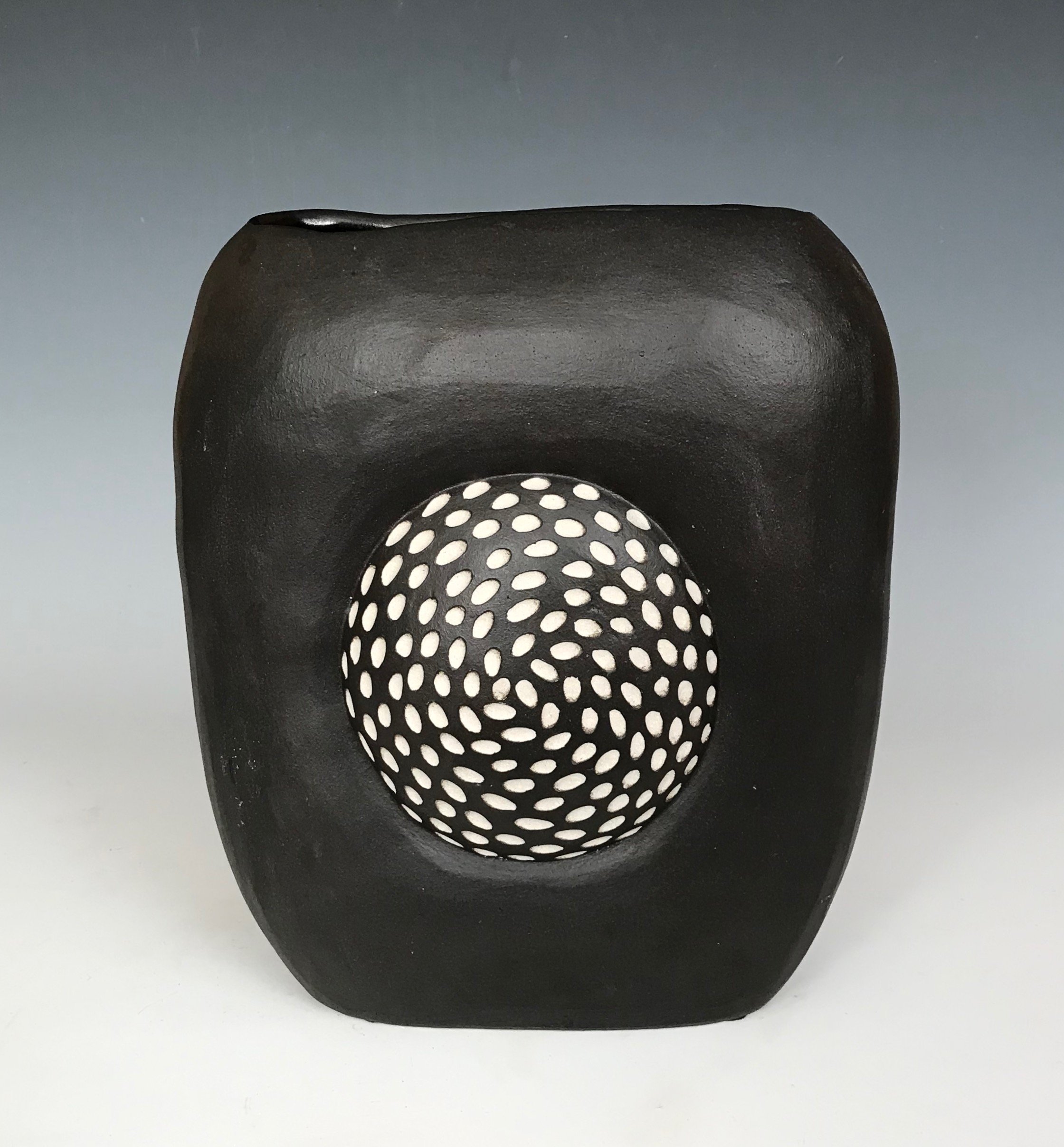 Halvorsen_Larry_Oval Vessel_2 - Larry Halvorsen.jpeg