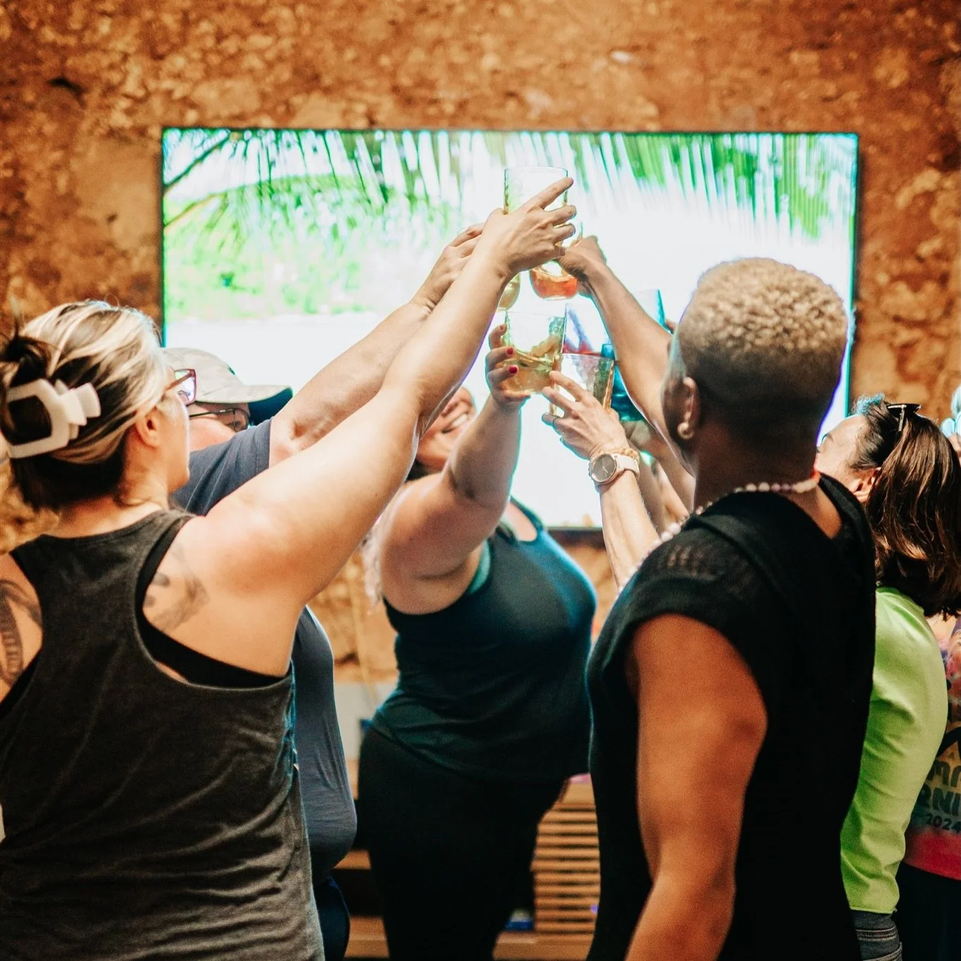 GRAT!TUDE 🙏🏼🥳🎉 

As I sit in my hometown, the night before Thanksgiving, I find myself reflecting on all of the people, relationships, and experiences that I&rsquo;m grateful for in 2025.

The first thing that came to mind?

THE 2025 RAISE YOUR V