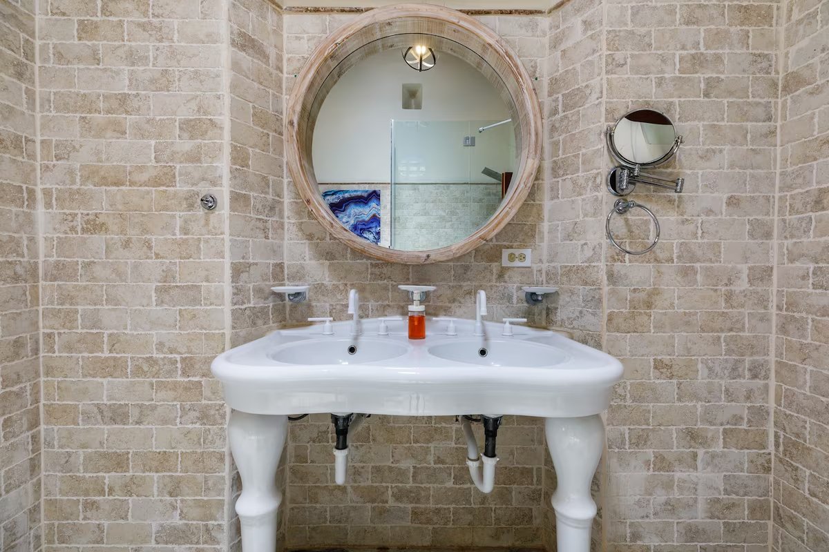 Raise-your-vibe-2025-retreat-lin-manuel-miranda-bathroom-2.jpeg