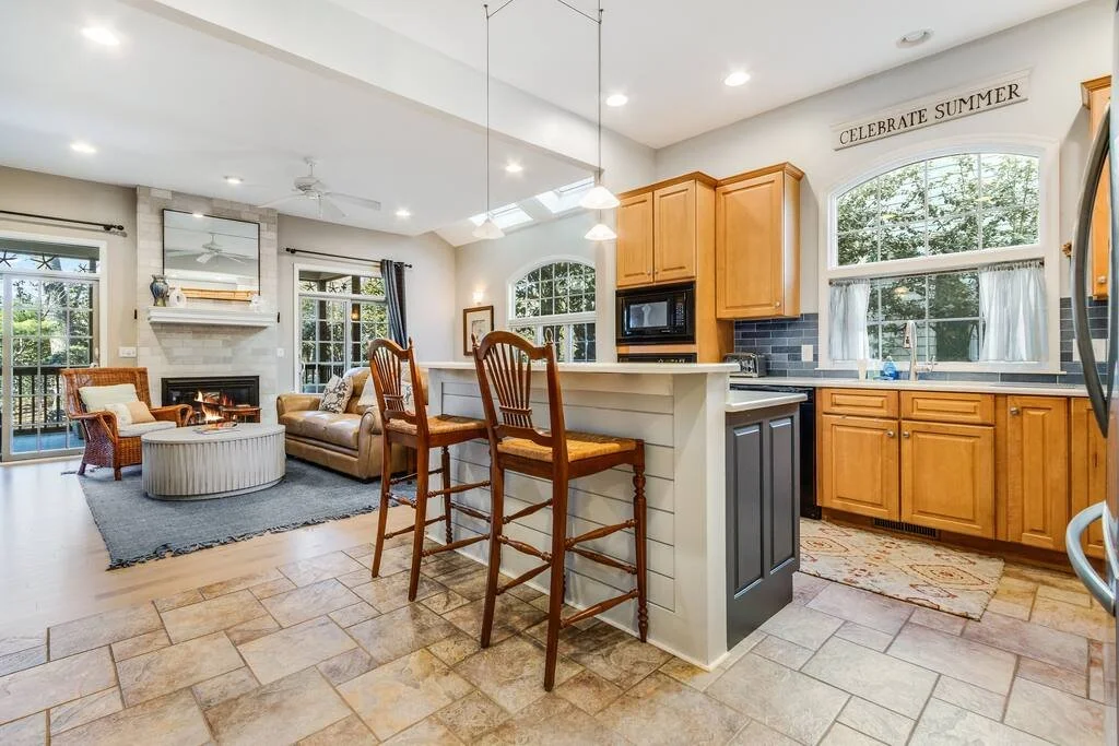 Full kitchen image 1.jpeg