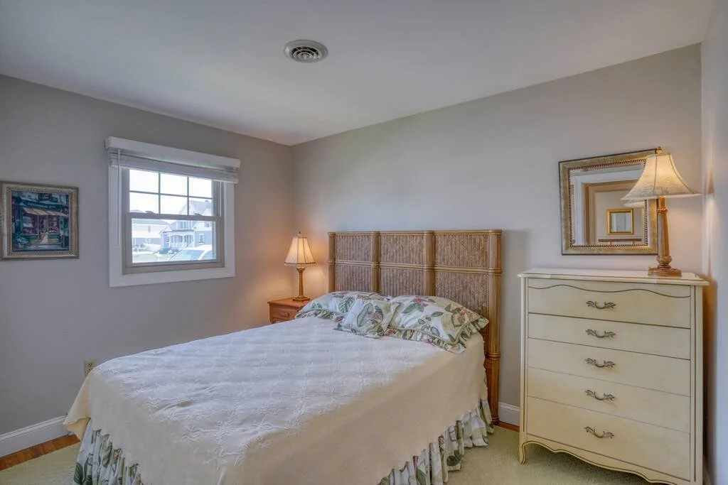 Bedroom 2 image 1.jpeg