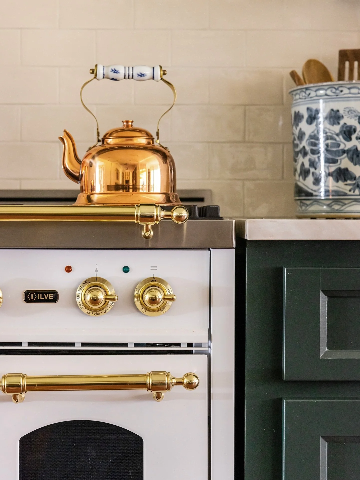 Cozy season is here &amp; a lighting up the tea kettle is favorite way to start the day 🫖 Does anyone else just love the look of copper in a kitchen? So just so charming