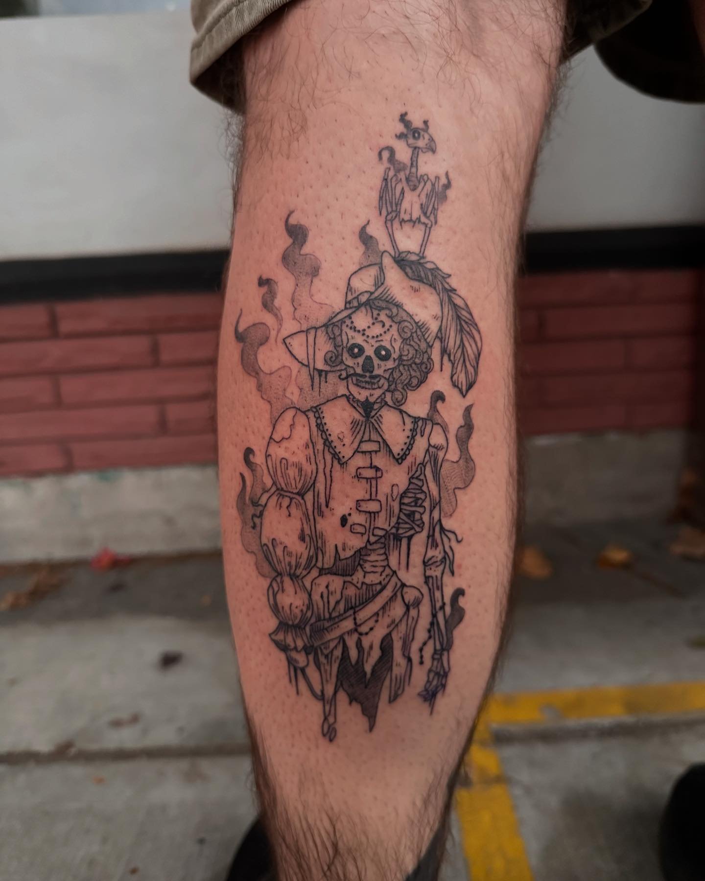 ⚜️leg adornment⚜️
Done during a freak power outage!
What a time to get some good videos 🤌🏻
Grateful for my wireless machine 🫡
Thanks so much for coming in!!
.
.
.
.
.
.
.
.
.
.
.
.
.
#tattoo #skeleton #tattoos #finelinetattoos #pagan #goth #gothic