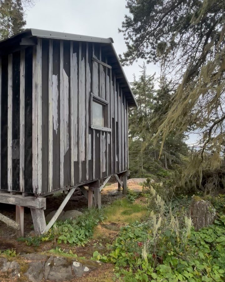 write the words and paint the clouds and that&rsquo;s all u can do.