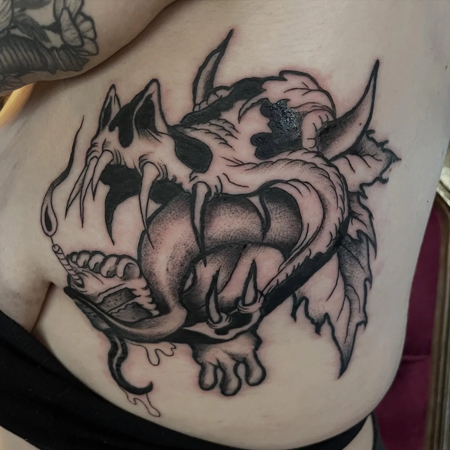 My first tattoo at my new shop @Svatura was a dream tattoo of a COWPLANT from The Sims, for a minor celebrity from the town I grew up in, on their birthday. Thanks so much! 🖤

#cowplant #cowplanttattoo #sims #simstattoo #sims2tattoo #sims3tattoo #si