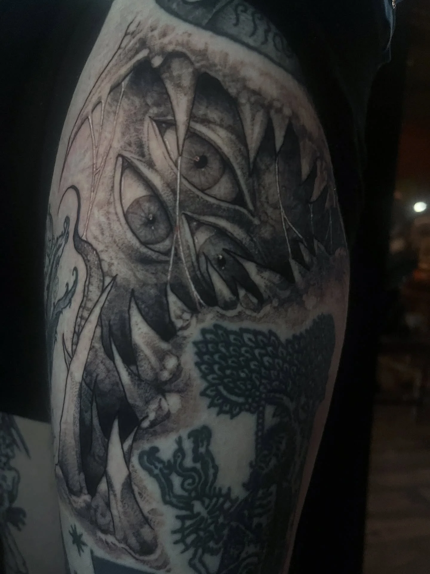 Freehand on our own @boneyardfox . Thanks for letting me deface you Theo 

#freehandtattoo #tattoo #tattooartist #vancouvertattooartist #darkarts