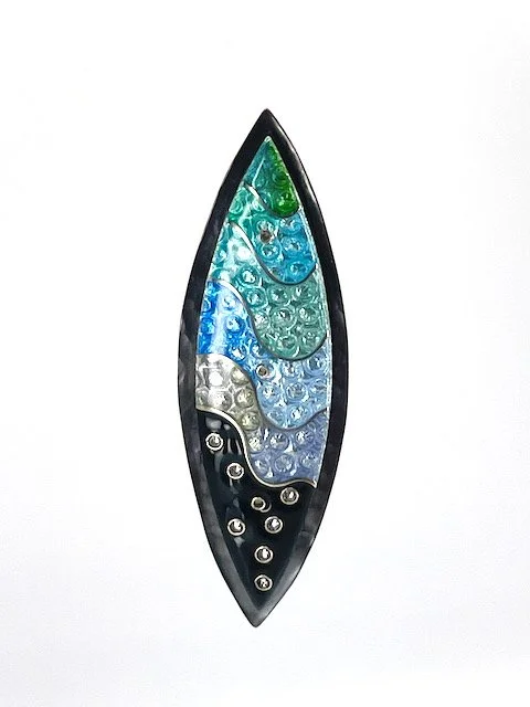 Bubbles Brooch - 4.jpeg
