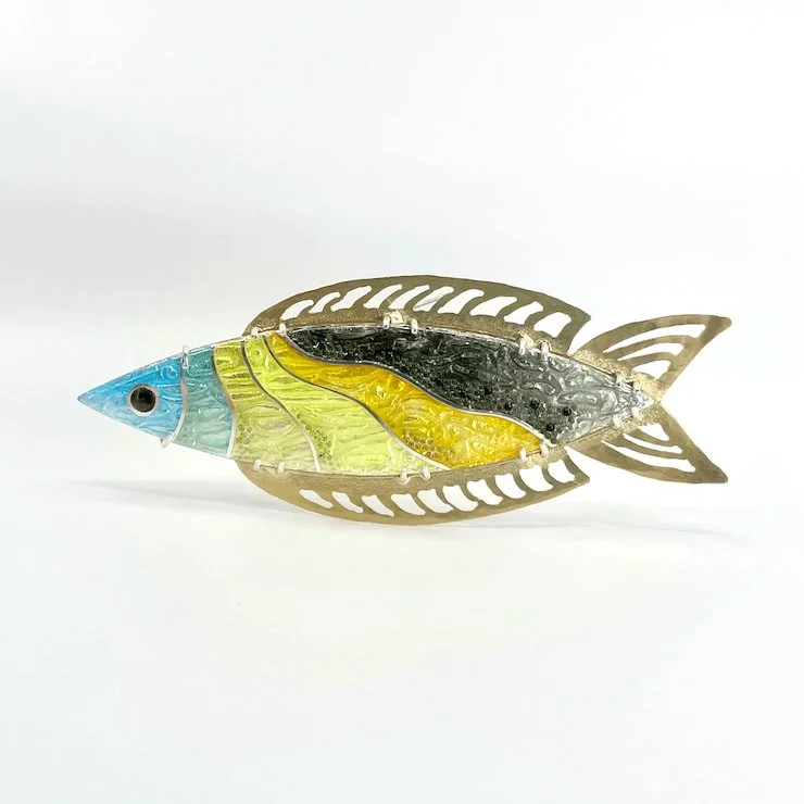 Yellow orange blue gray fish cloisonné enamel brooch with brass setting and beads