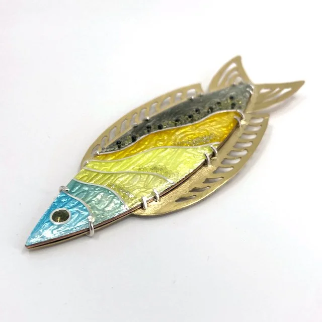 Barracuda Brooch - 3.jpeg