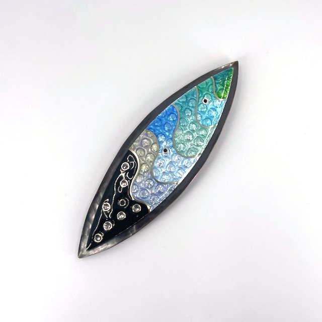 Bubbles Brooch - 6.jpeg