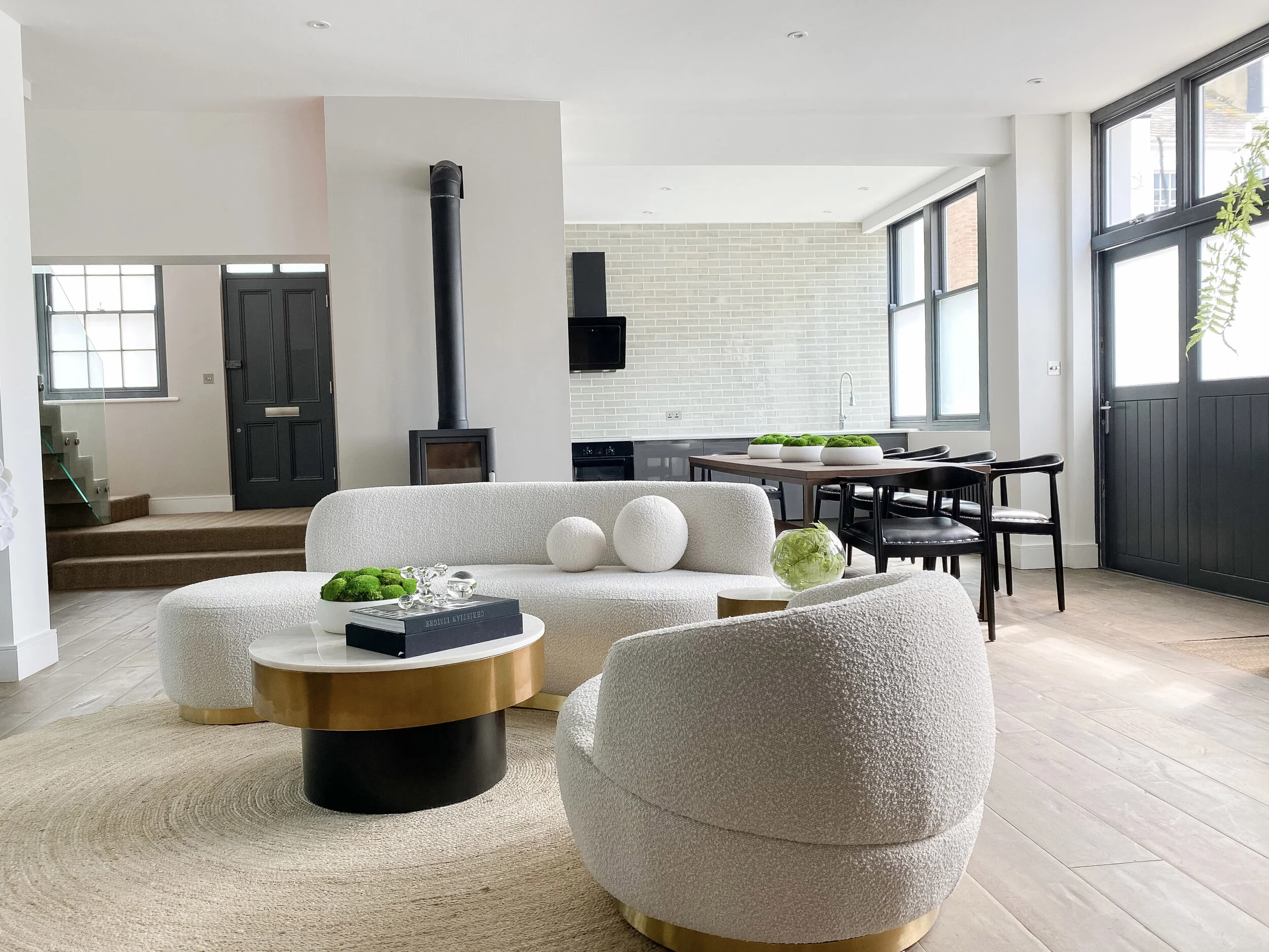 LivingRoom2.jpg