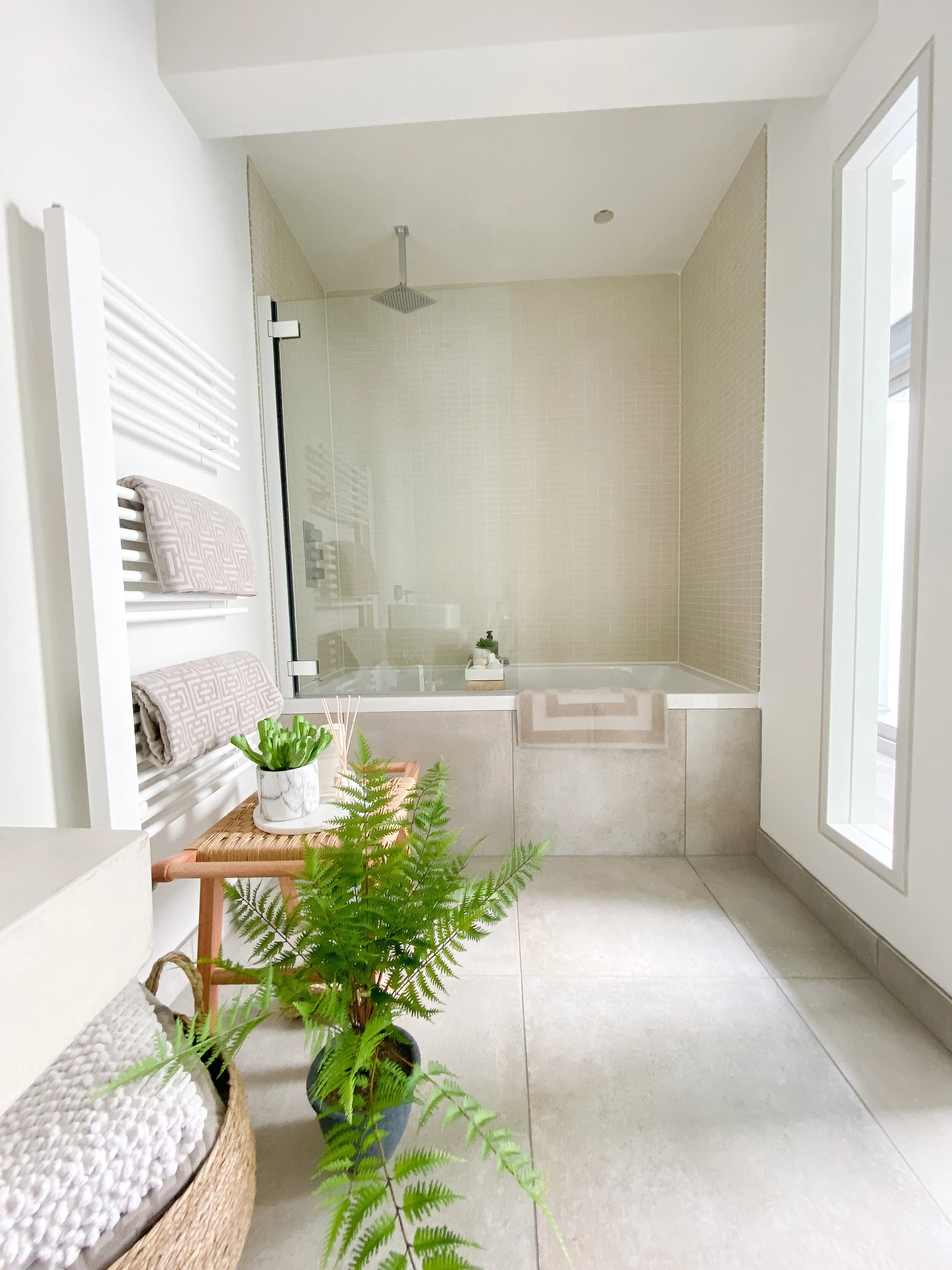 Bathroom3.jpg