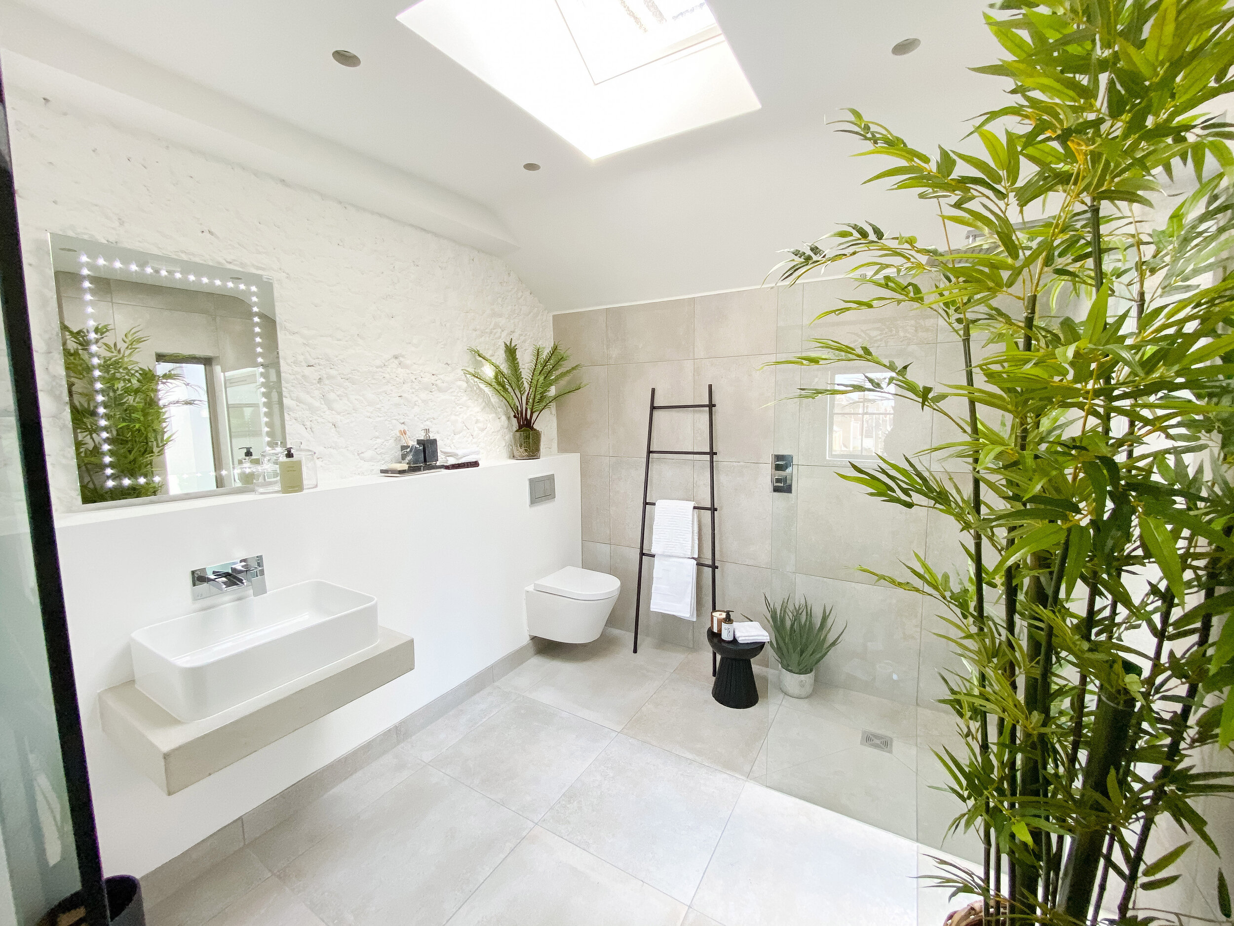 MasterBathroom5.jpg
