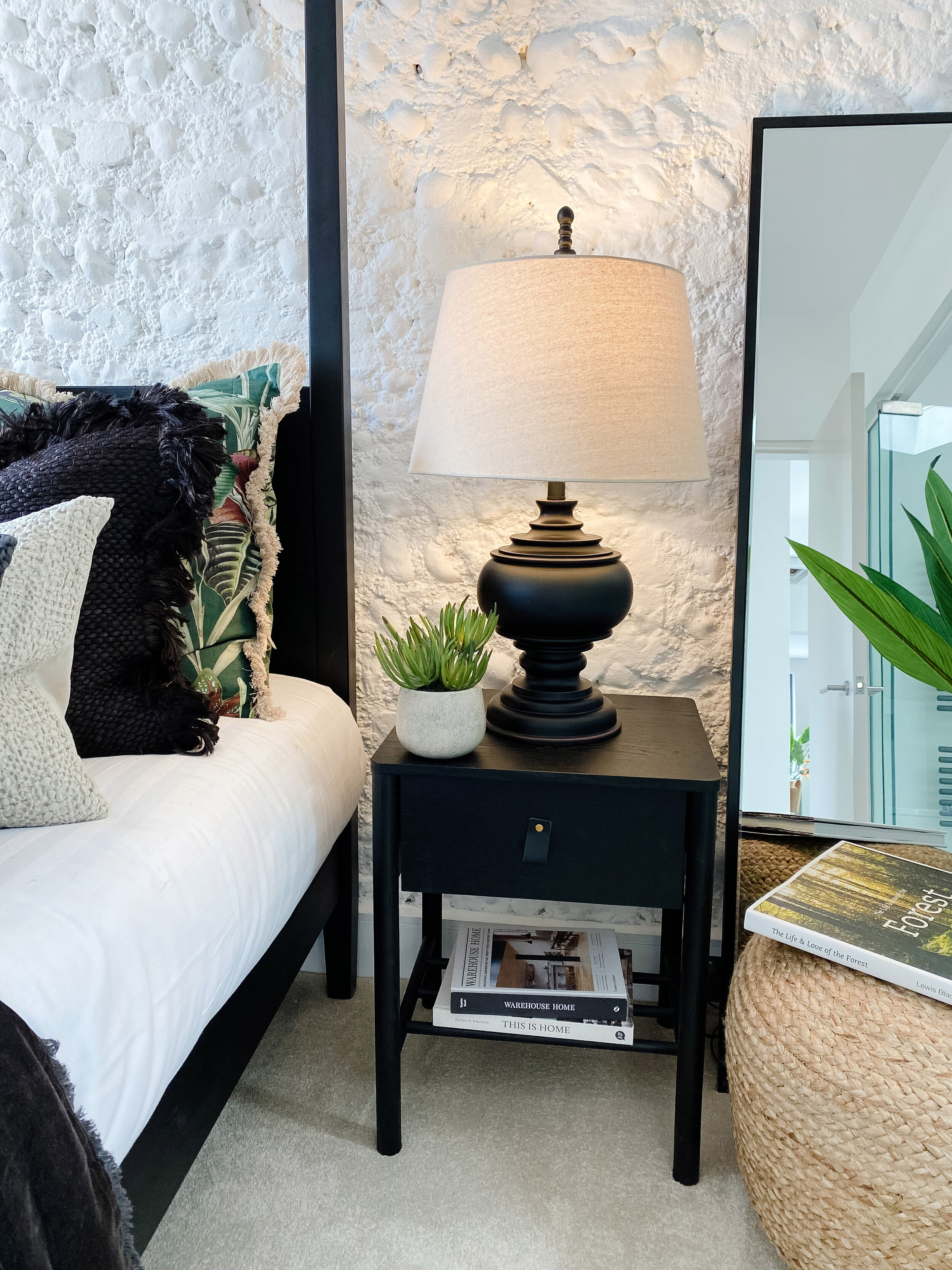 MasterBedroom8.jpg