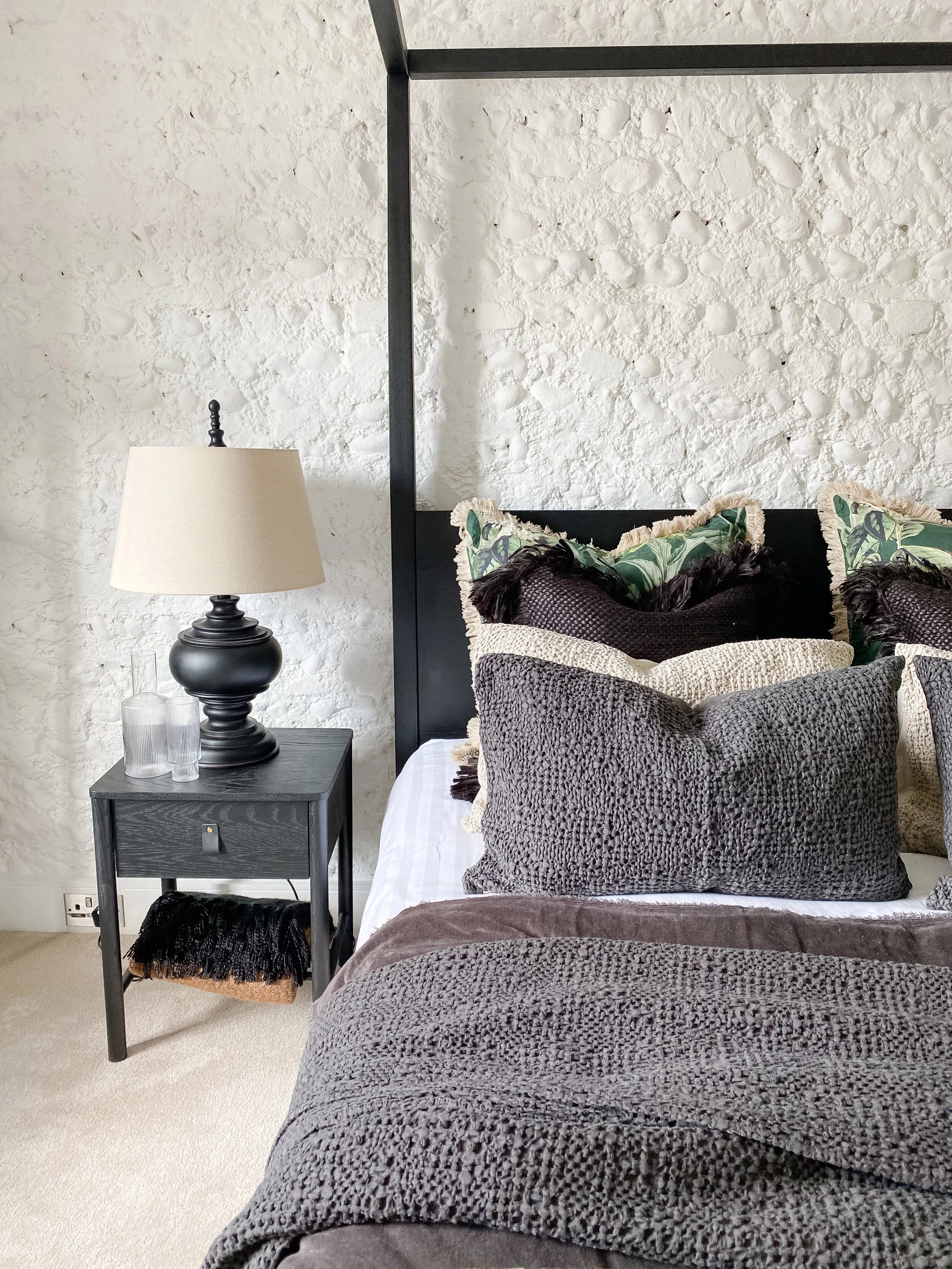 MasterBedroom9.jpg