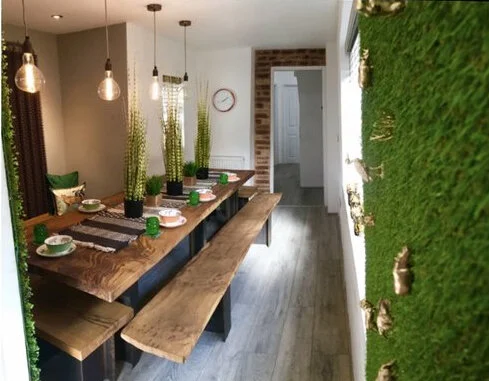 Dining1f.jpg