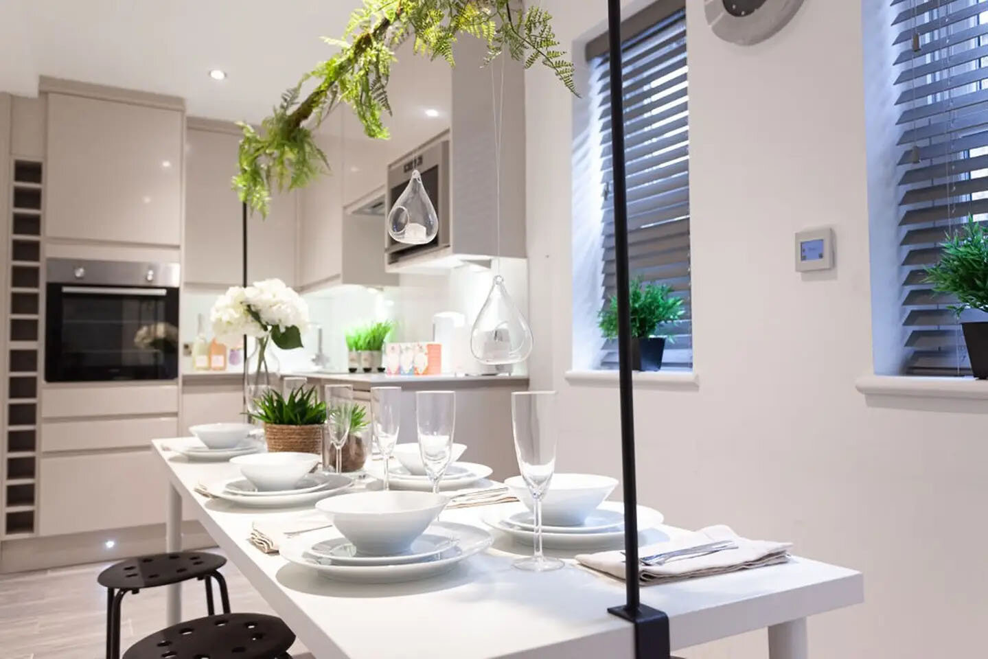 Kitchen2.jpg