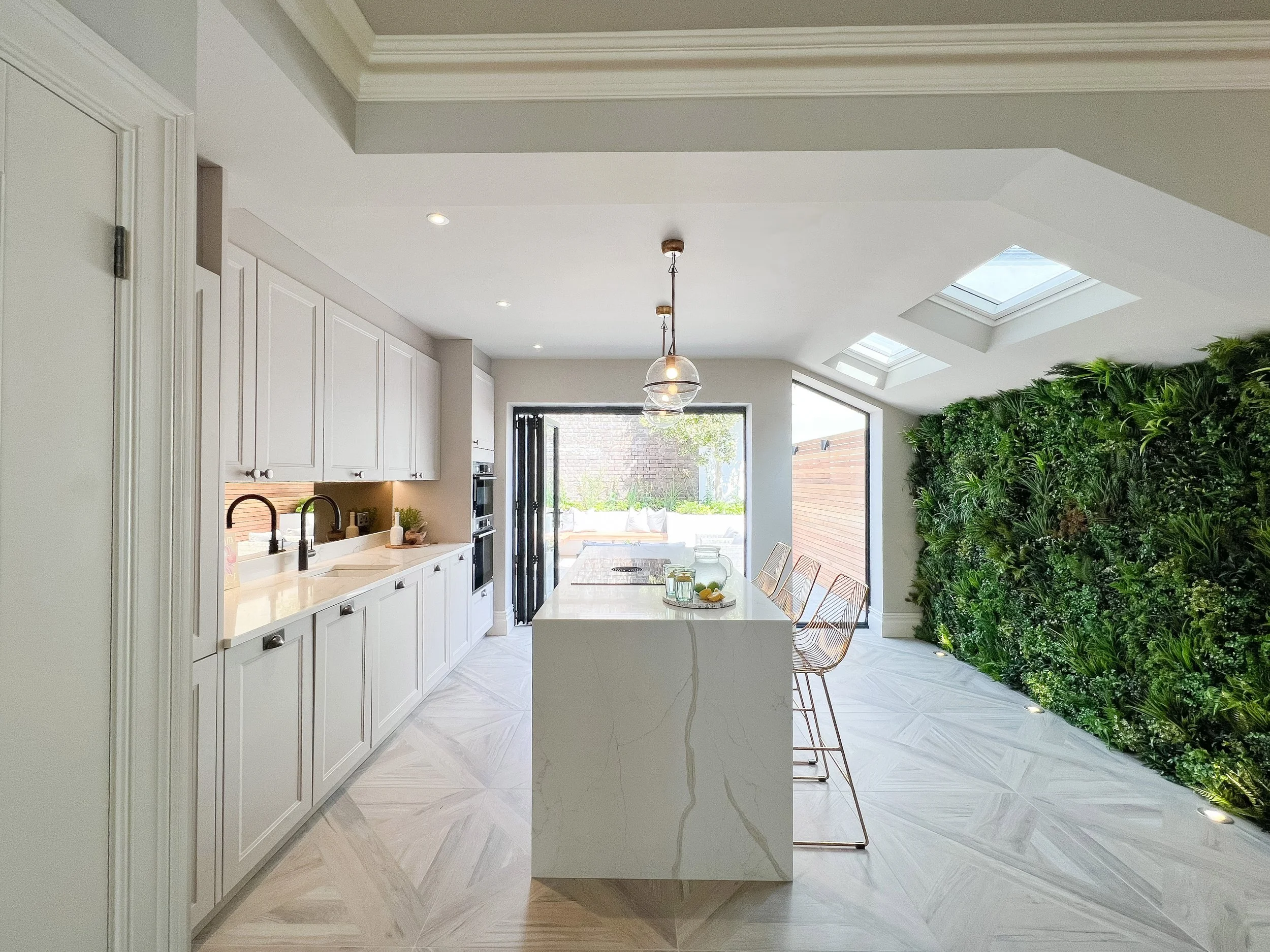 Kitchen2.jpg