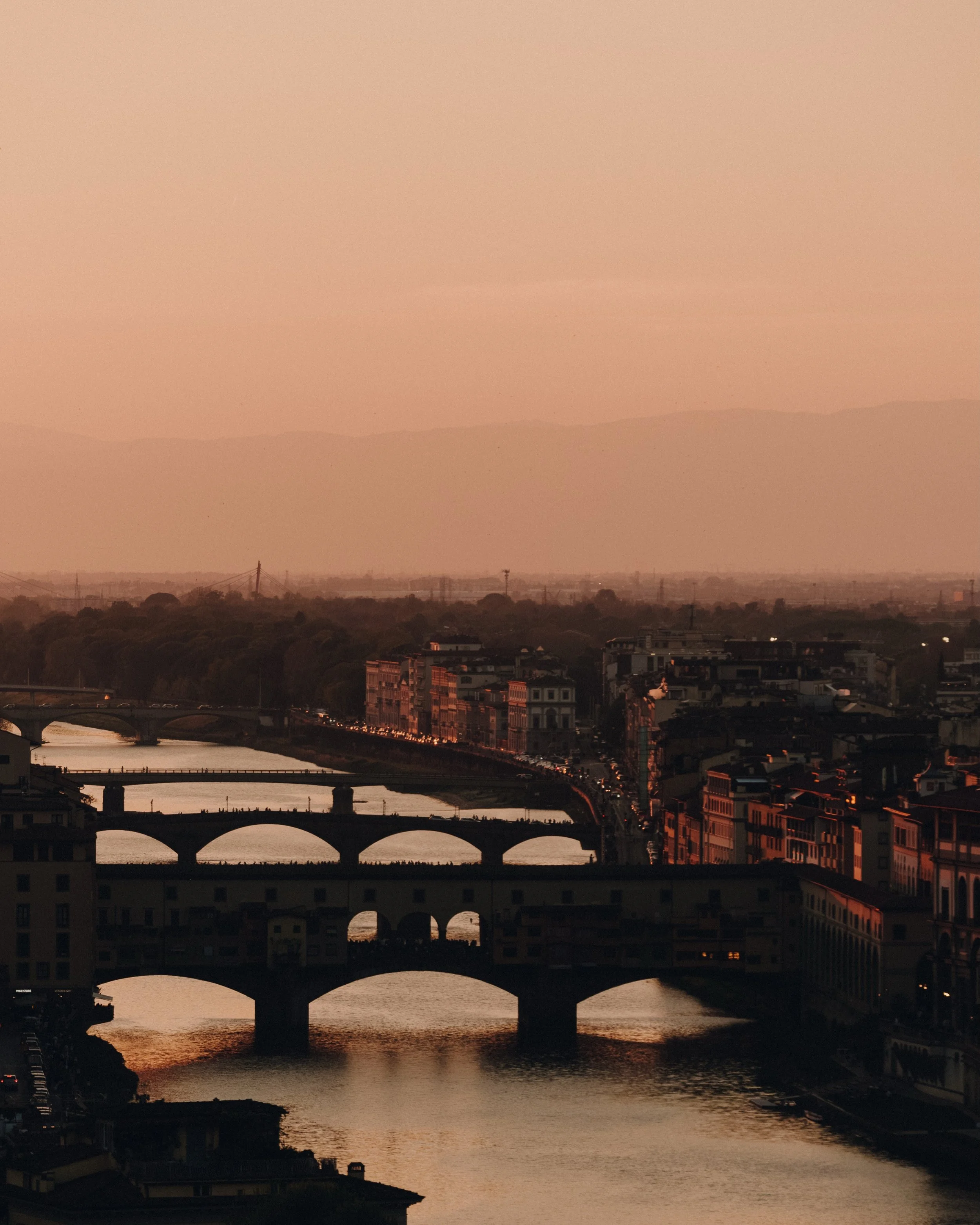 En avril, je suis all&eacute;e &agrave; Florence pour la premi&egrave;re fois et je suis tomb&eacute;e amoureuse de ses tonalit&eacute;s chaudes, de l&rsquo;art partout dans la ville, ainsi que de son architecture et de son histoire !

Pendant ce voy