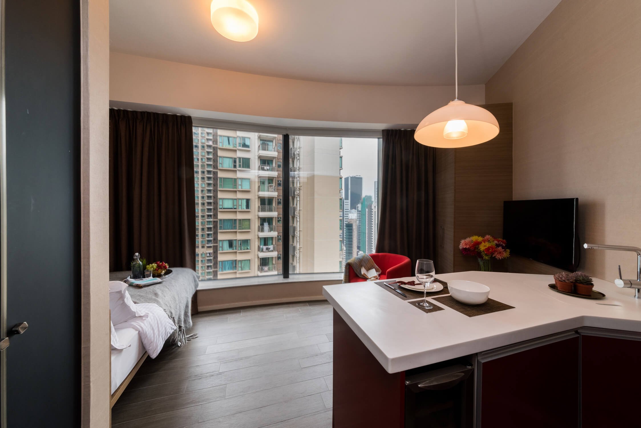 DHome Studio Serviced Apartment 