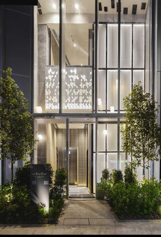 The Stellar Serviced Apartment Entrance Night