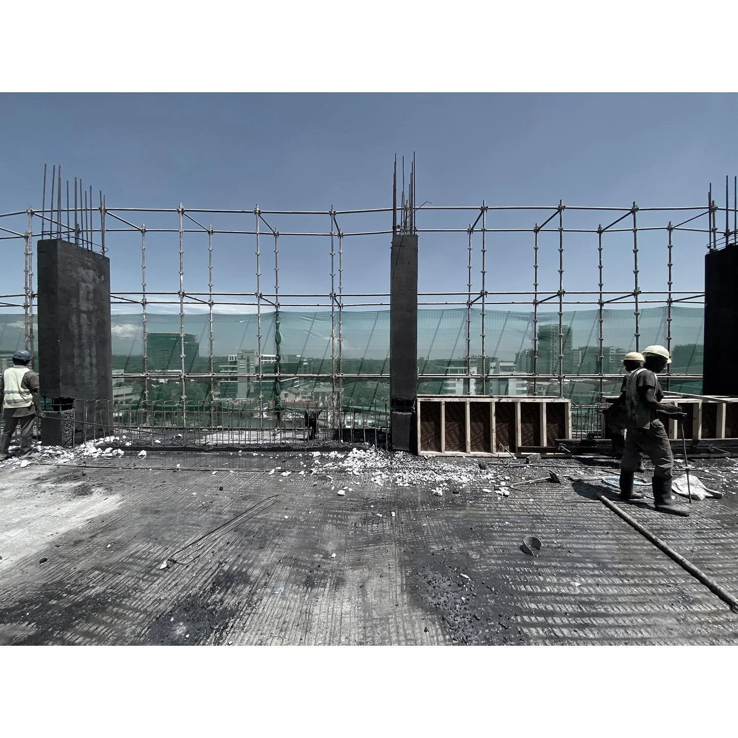 Office Tower - Under Construction
.⁠
.⁠
.⁠
.⁠
Collaborator: @studio_mehta
Builder: @laxmanbhai_construction⁠
Developer: @saggitariusholdingslimited
#osarchitecture #objectsubjectarchitecture #architecture #kenyanarchitecture #kenyanarchitects #design