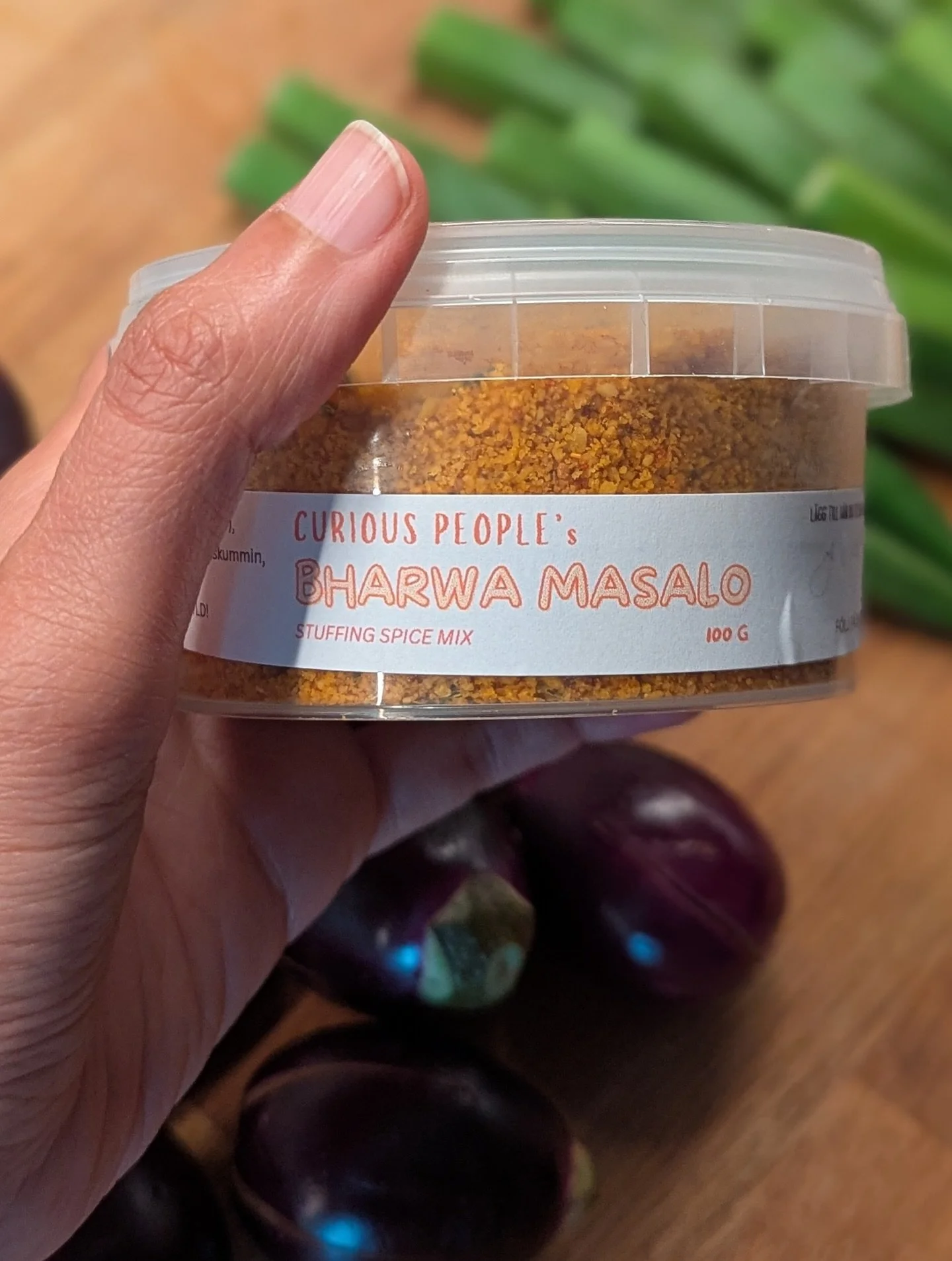 We tried a new thing - a spice mix of dry coconut, peanuts, garlic and more. 

Just stuff your favourite vegetables with the mix and saut&eacute; or fry it in some oil and it&rsquo;s ready. Our recommendation: aubergine, okra or bell peppers, but all