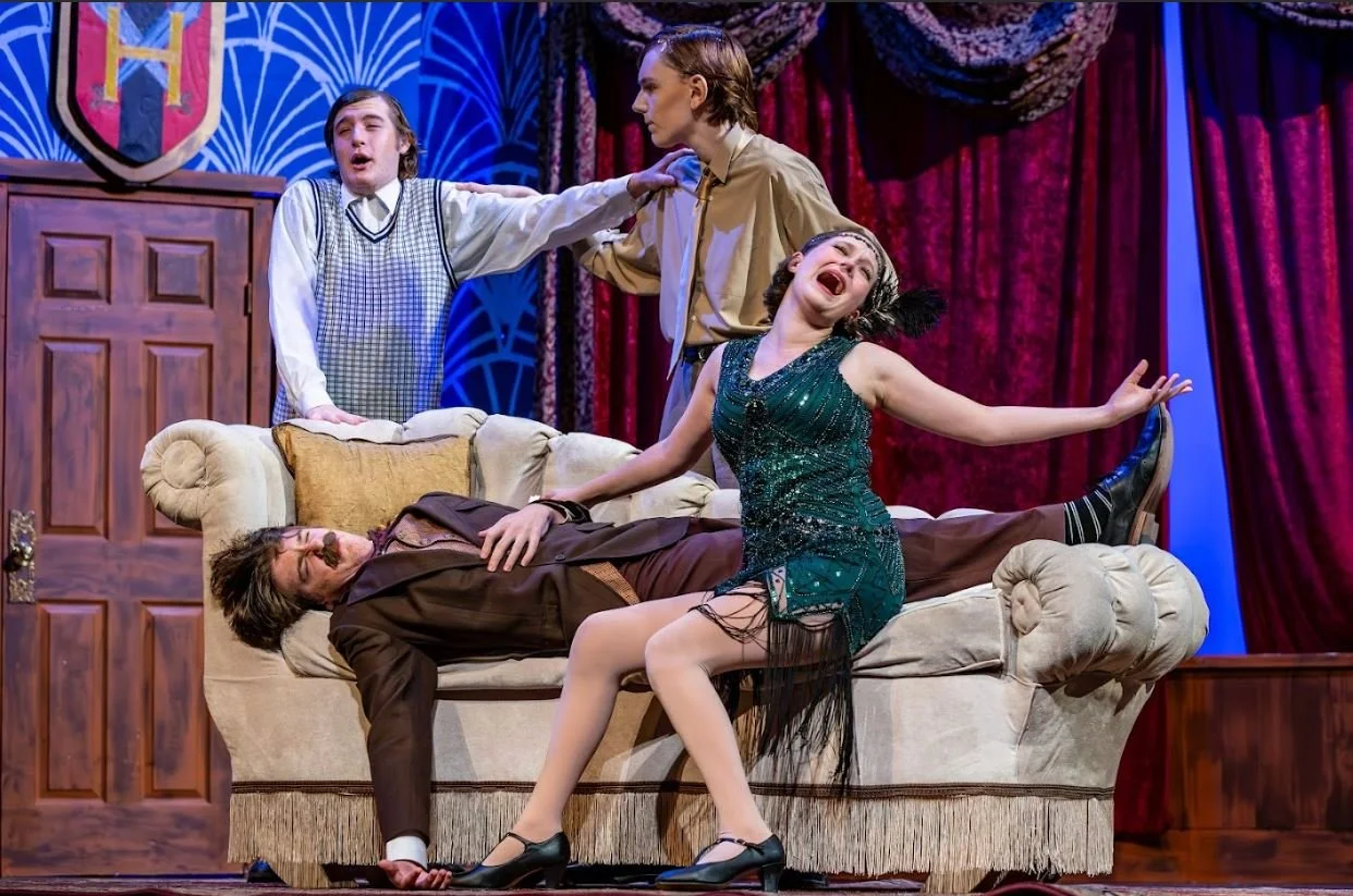 Sandra/Florence in "The Play That Goes Wrong"