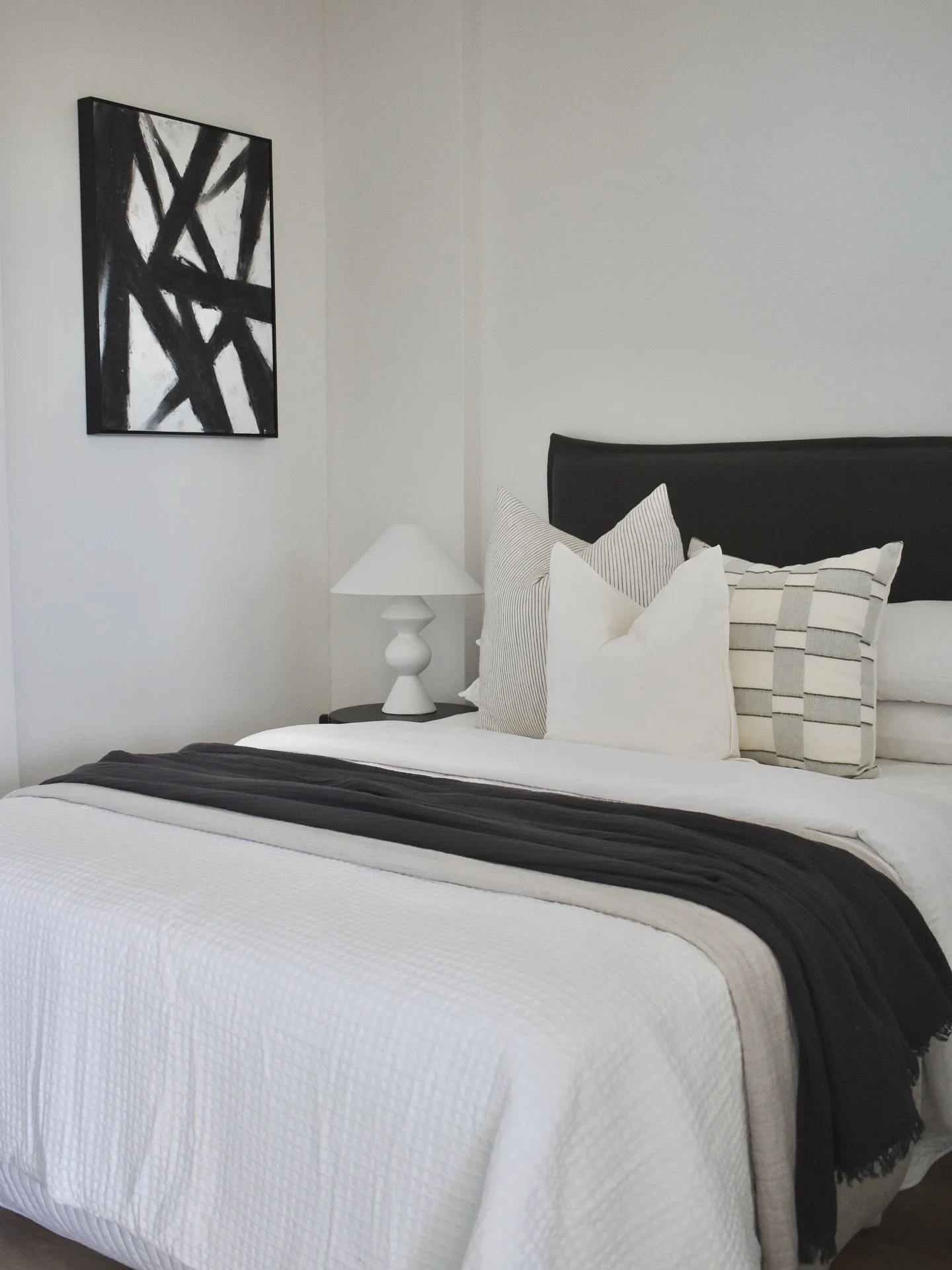 1 bedroom apartment in Centennial Park.