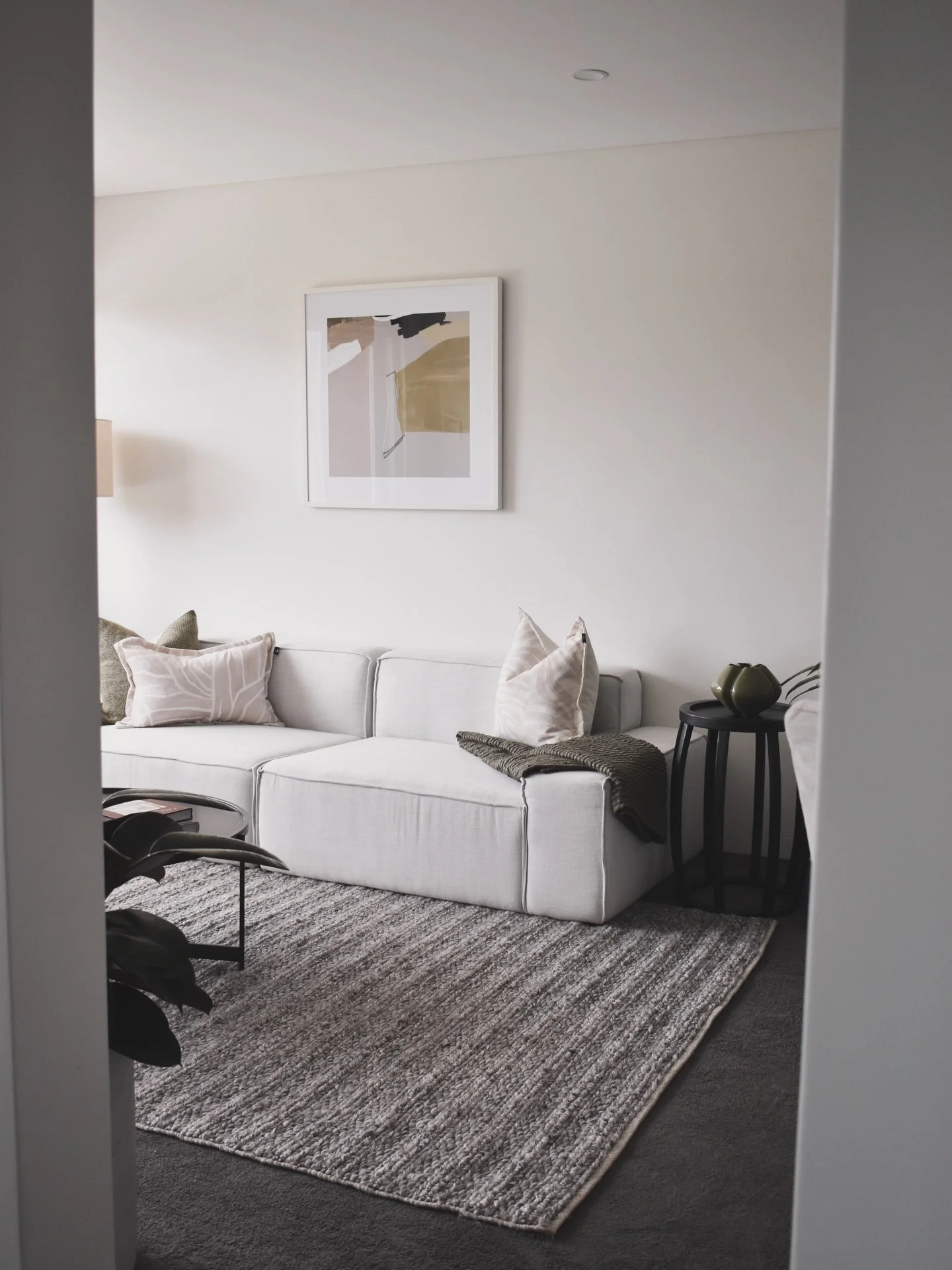 All things BLACK, GREY, WHITE and GREEN.