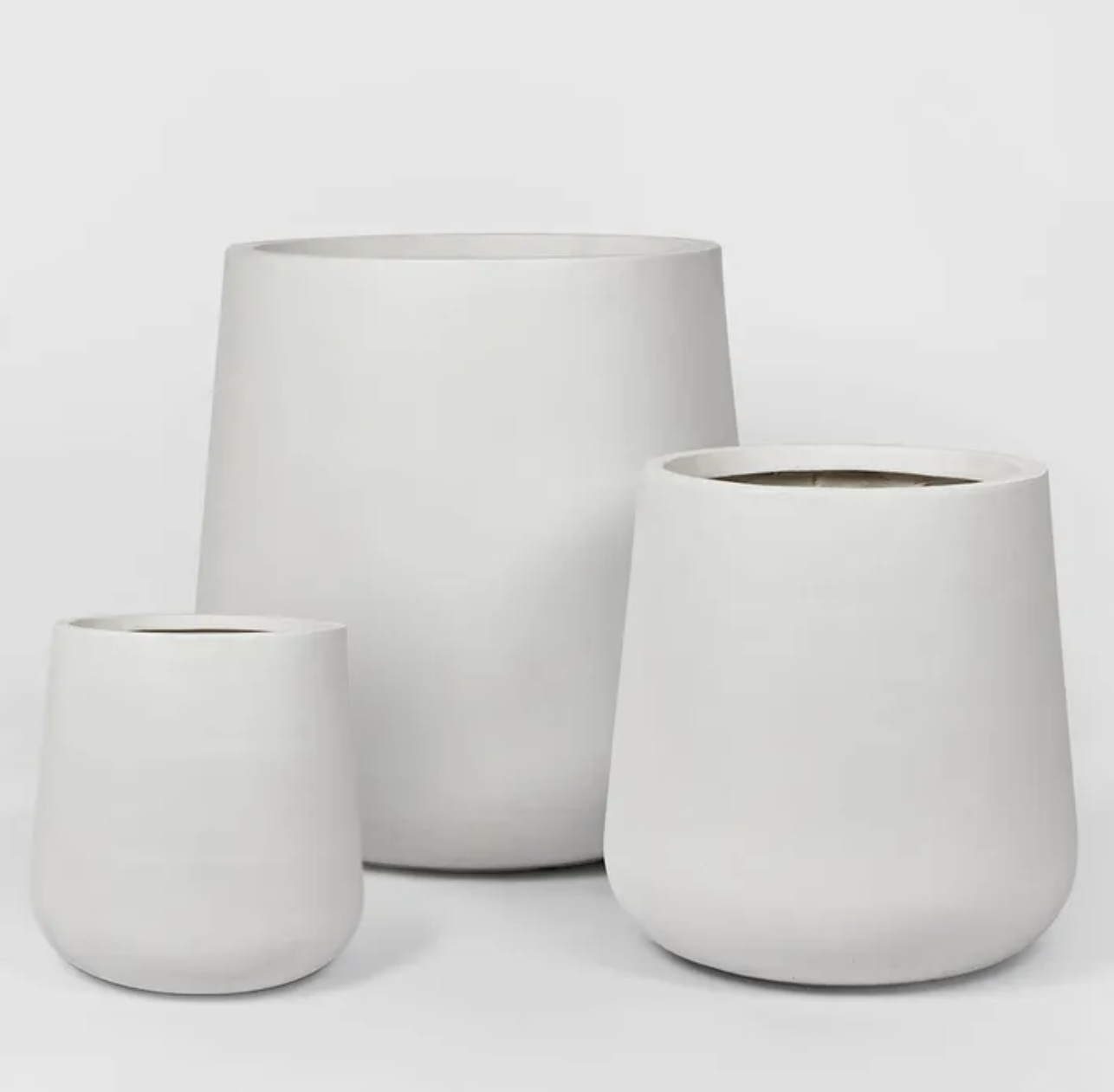 Quincy Planter Medium and small only
Small W44 x D44 x H45 cm
Medium W62 x D62 x H63 cm
RRP: $1,358.91
Selling at: $600.00
Available: 1
