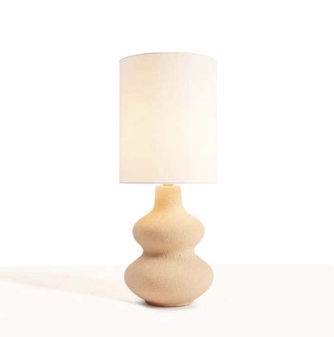 Bowie table lamp
RRP: $35.00
Selling at: $32.00
Available: 2
