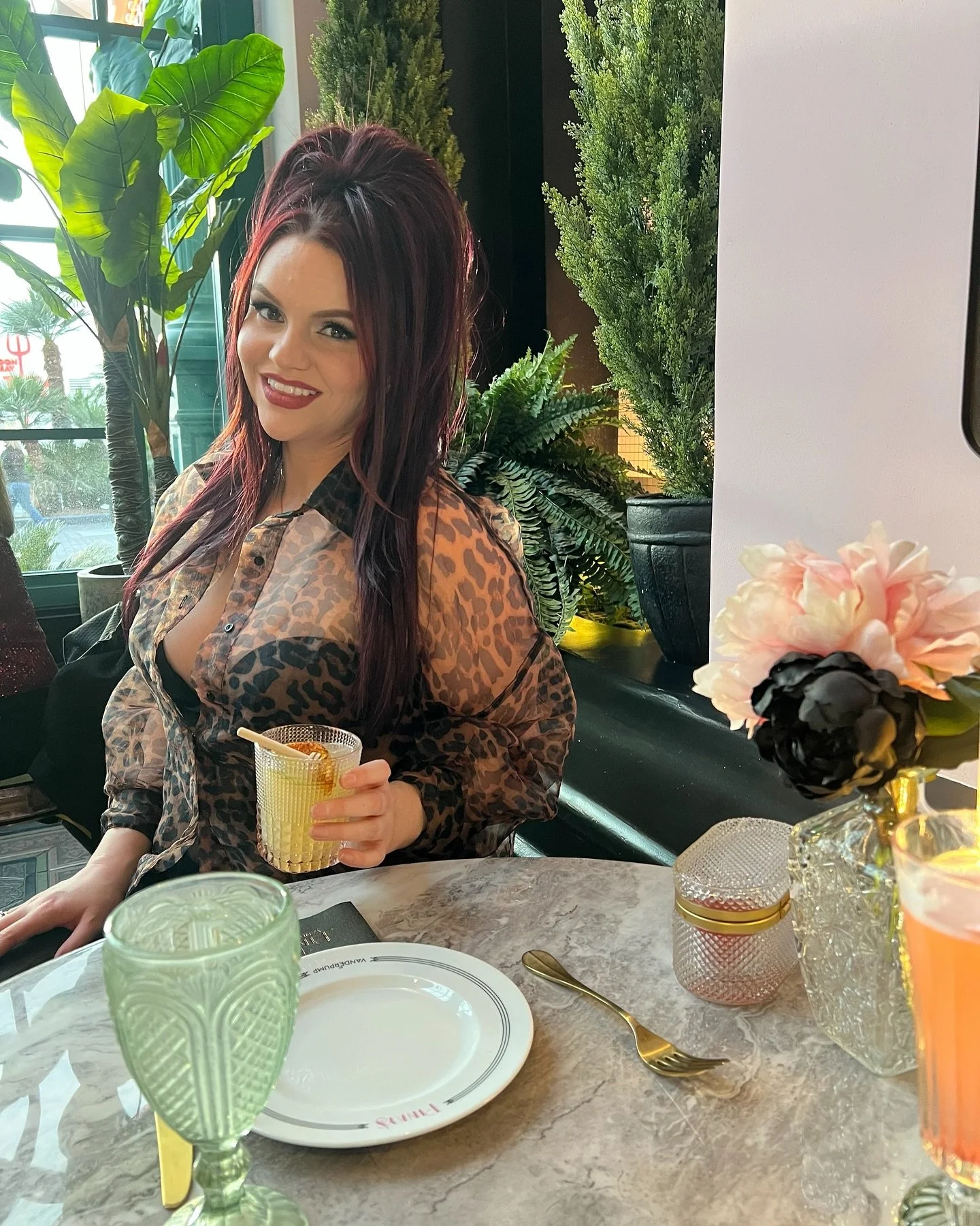 A week ago today, I did it! I completed 300 hours of advanced aesthetics training, marking a powerful milestone that came almost exactly 11 years after I graduated from my first aesthetics program. In the recent years I thought I was done with aesthe