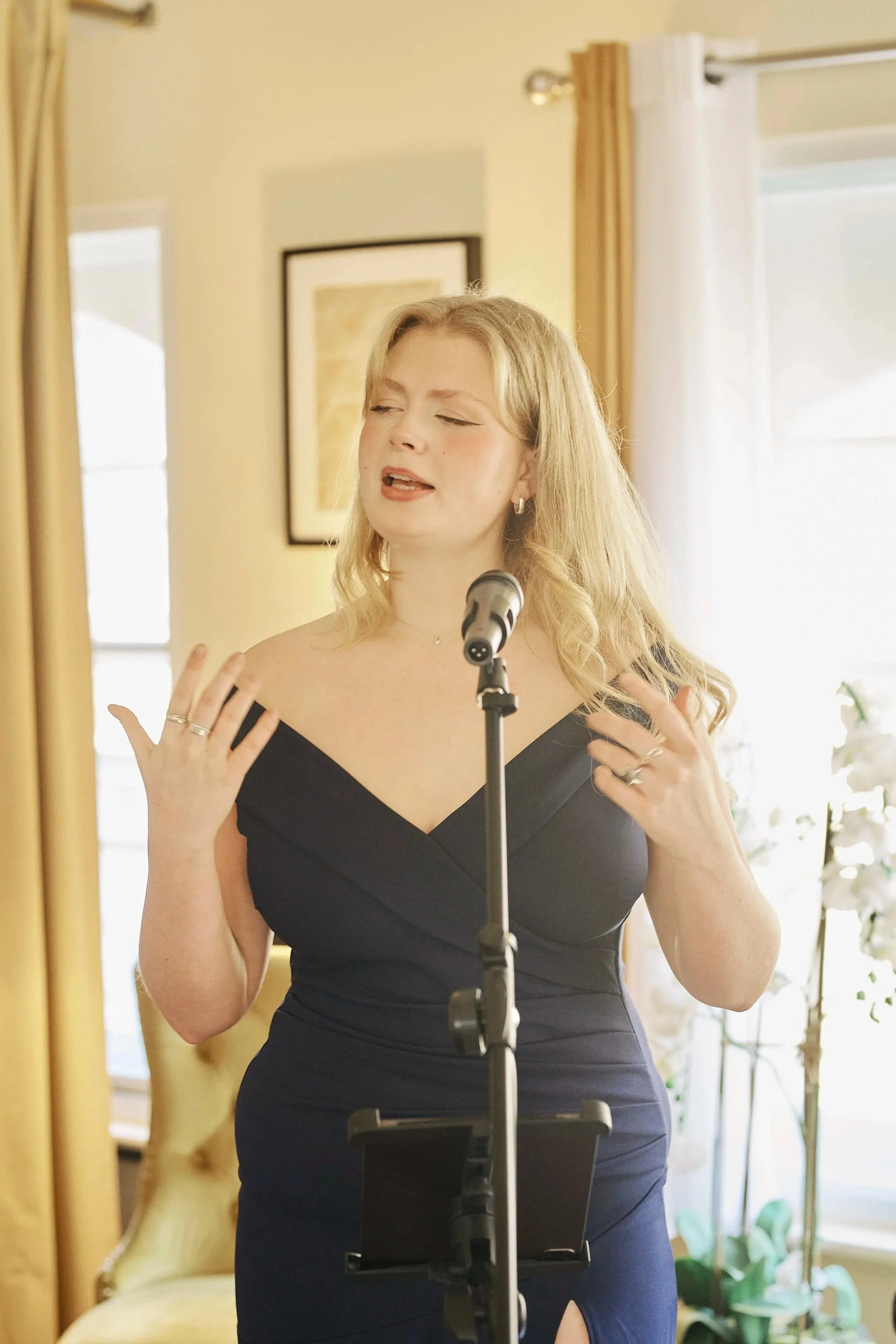 London wedding singer, london wedding music, london wedding entertainment, live music