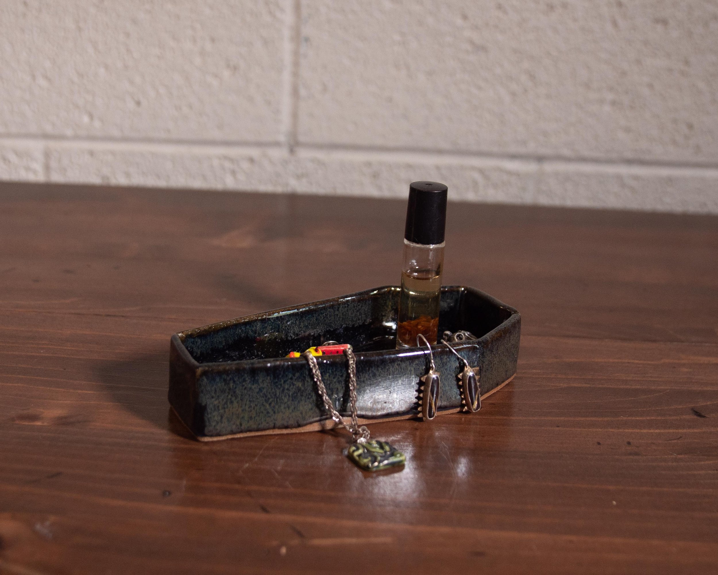 Long Coffin Dish