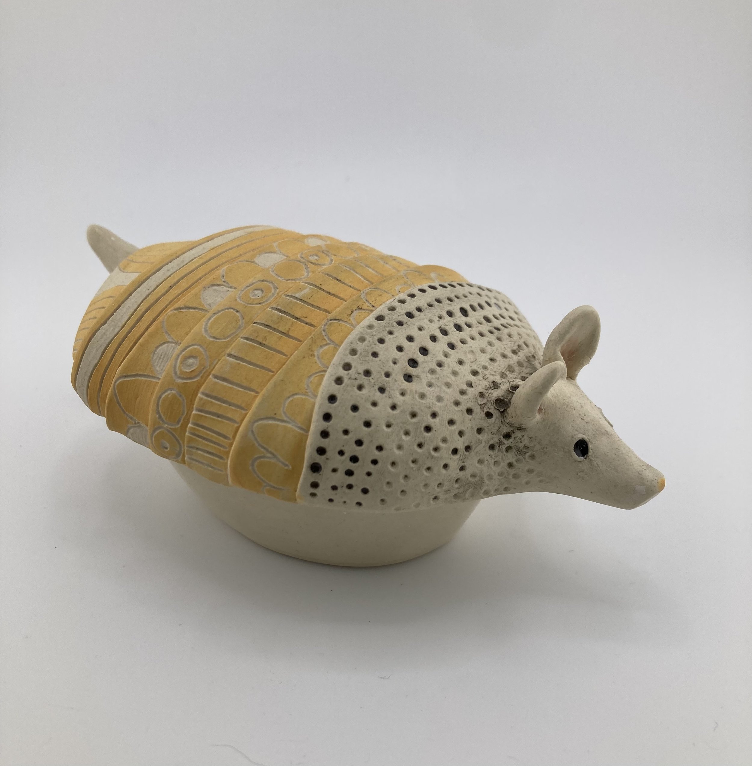 Armadillo jar