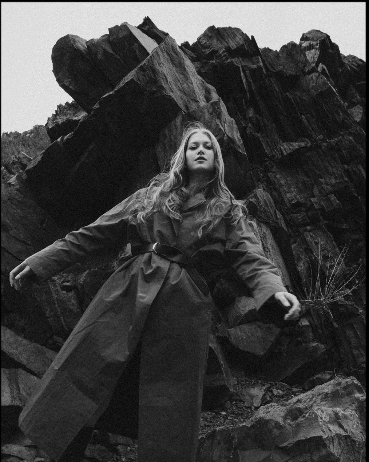 forever in awe that this is our backyard

photos / @sophiavalentinophoto 
styling / @li.zz.yg
model / @ariannemcameron 
assist / @harrisontrinca
