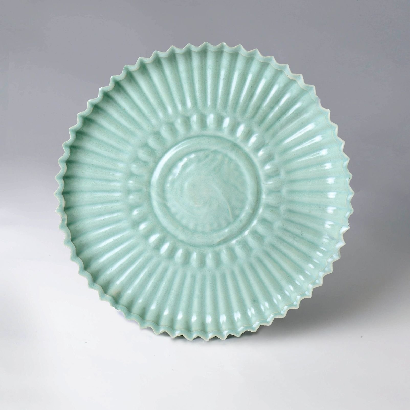 Green on Green! 
"Crystal" plate glazed front &amp; back. All green please and thank you 💚🧜&zwj;♂️

Behind-the-scenes secret: 
this satiny glaze can finish satin-matte 
to glossy with cloudy, teal tints