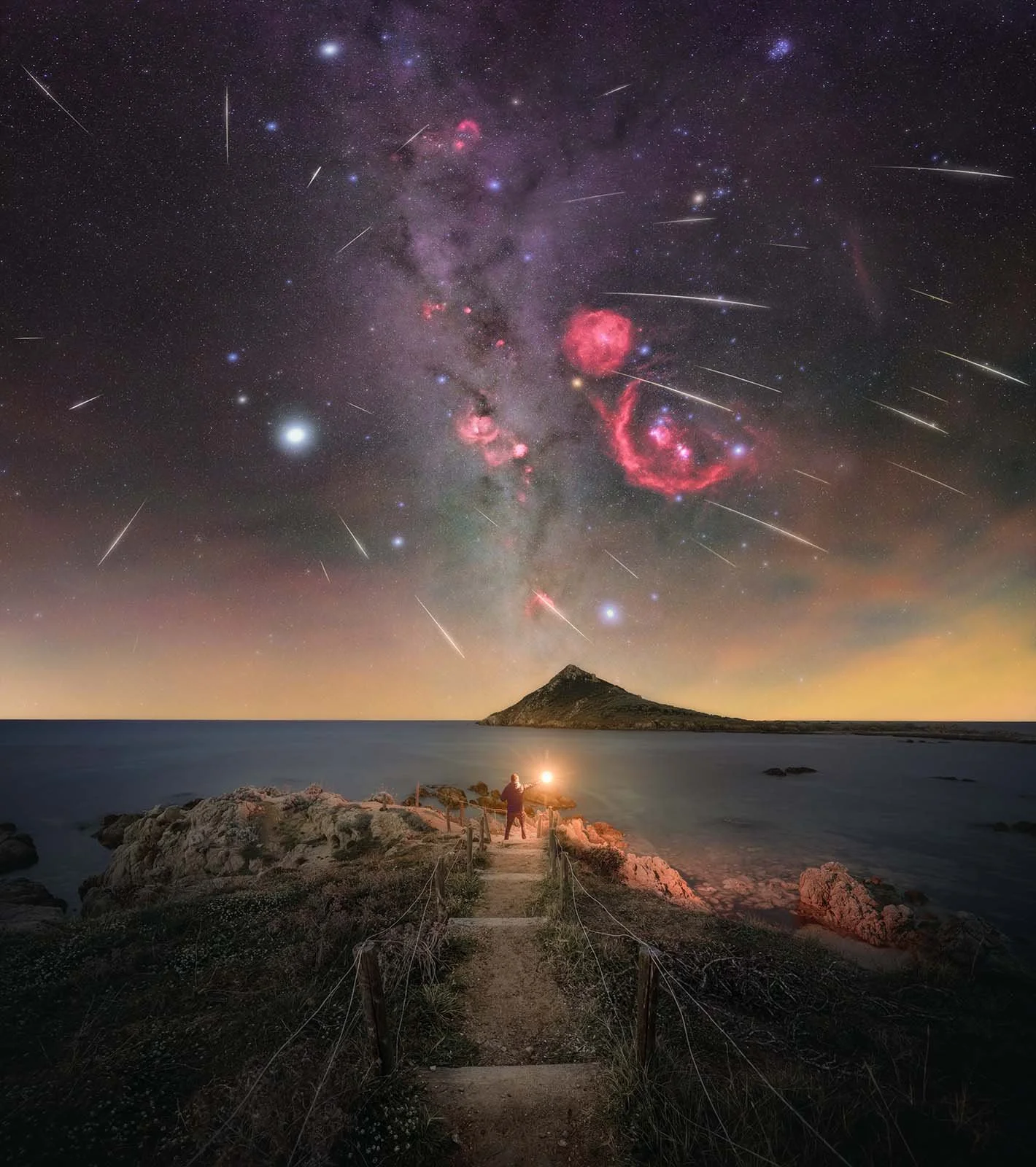 Cap Taillat Geminids Path 1600px.jpg