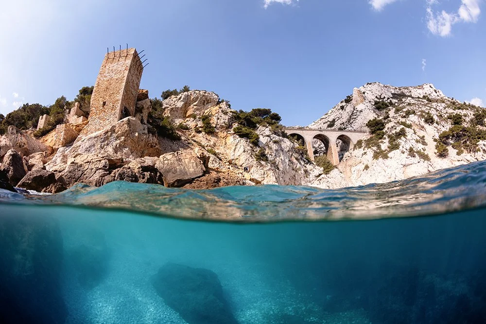 EREVINE 🔱
.
Tirages et Impressions disponibles sur le site www.jeromecarenco.com (lien dans la bio).
.
#fineart #galeriedart #art #frenchriviera #mediterranean #aqua #apnea