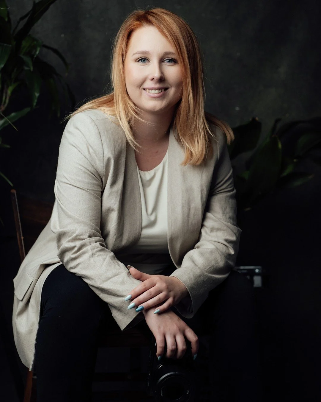 Hi I&rsquo;m Aleksandra, a wedding photographer based in Hampshire. When I was younger, I hated having my photo taken. My grandparents always had a camera in hand and I never understood why they wanted so many pictures. As I got older, I realised the