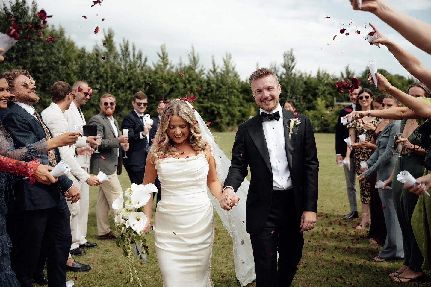 Jack and Tara, my favourite couple of the year. Their day flowed so beautifully, filled with love, laughter and the kind of energy that stays with you. It was such an honour to capture their wedding at @charingworthhouse

#CotswoldsWeddingPhotographe
