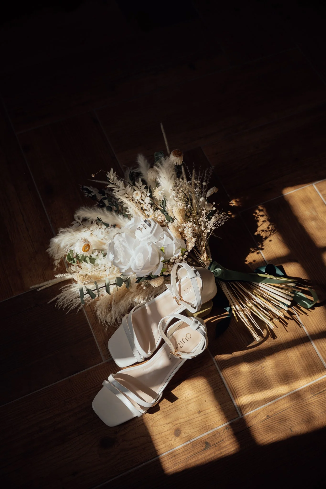Scrivelsby Walled Garden-wedding-morining-prep-photography-12.jpg