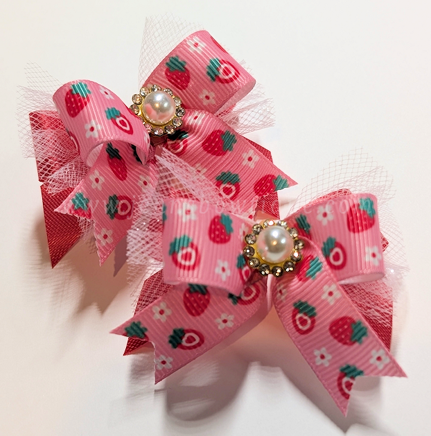 Strawberry Std Bows.png