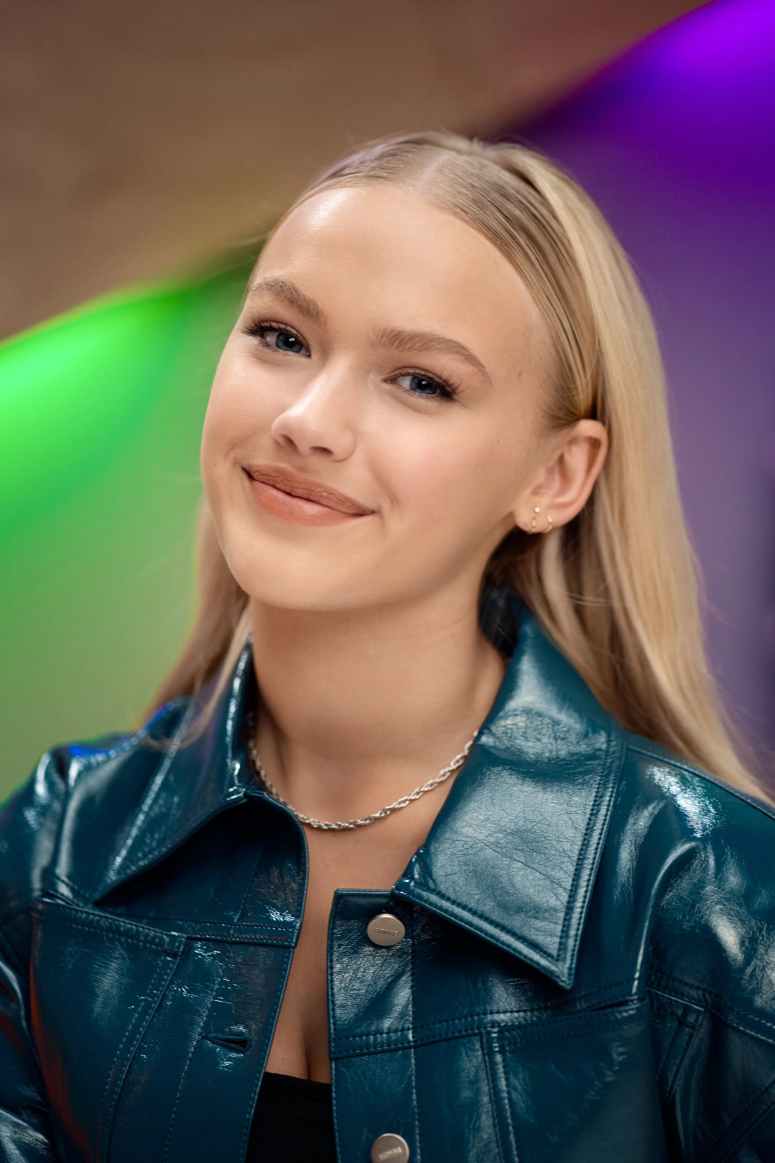 Freya Portraits-2.jpg