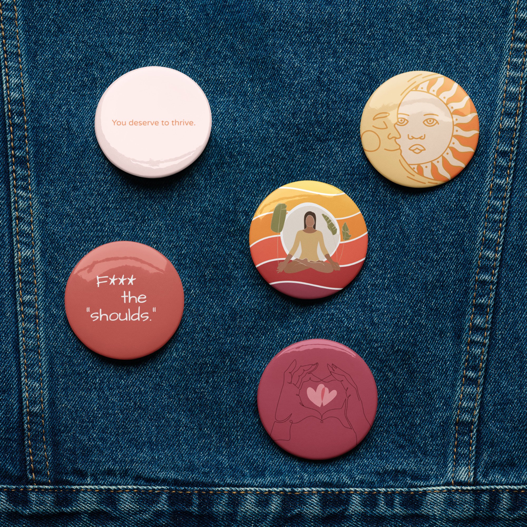 set-of-pin-buttons-white-2.25-front-6a46805ec3e64.jpg